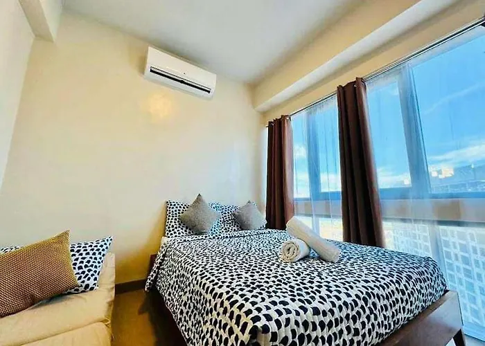 公寓 Mactan Newtown By The 麦克坦